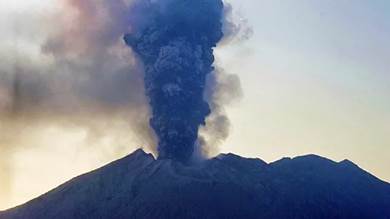 ​ثوران بركان ساكورادزيما في جنوب غرب اليابان